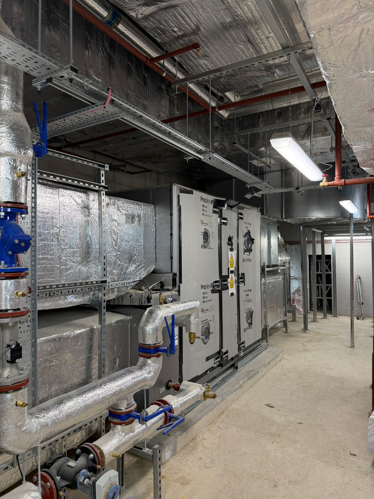 Mechanical plant and BMS containment route