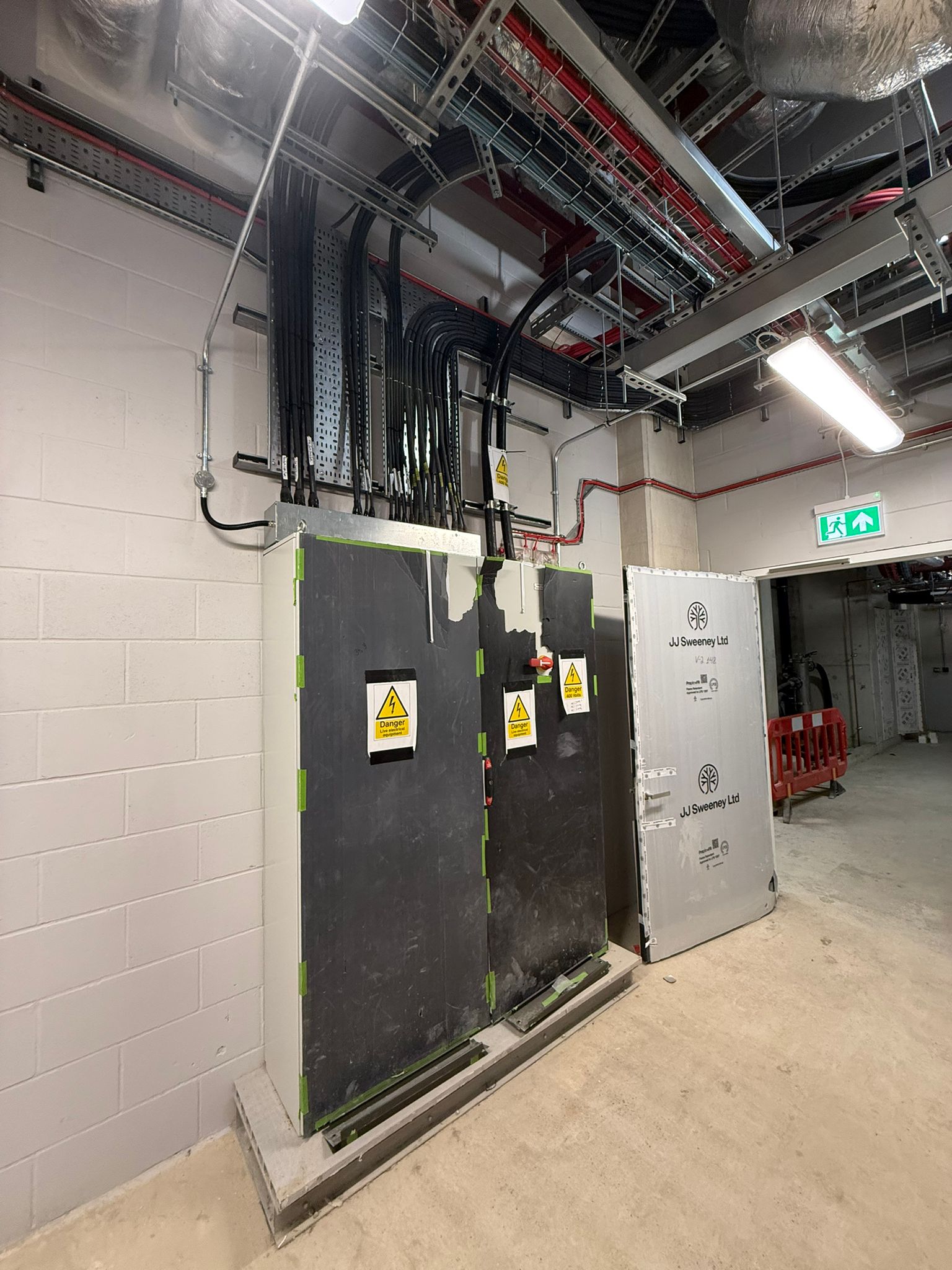 Power and control panels with SWA cable runs on tray